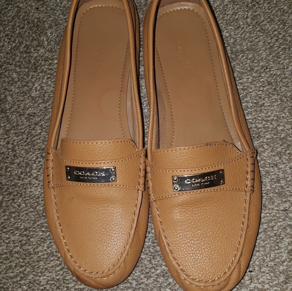 💕SOLD💕 Coach Tan Loafers